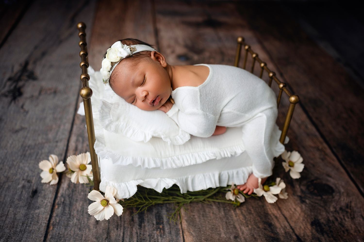 Newborn lifestyle session in the nursery